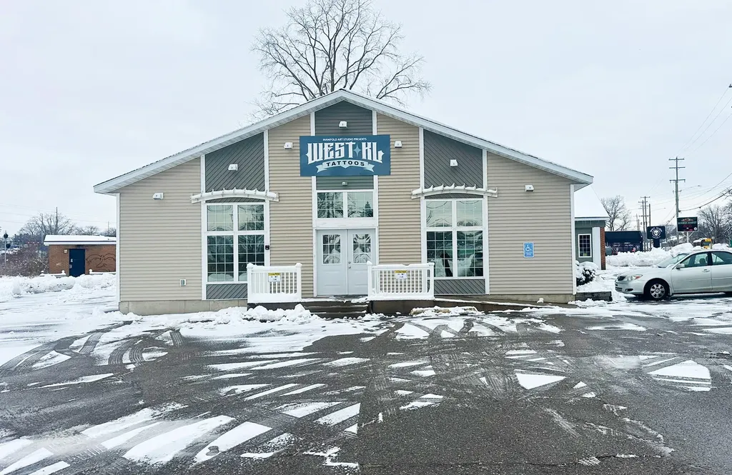 4413 W Kl Avenue Kalamazoo City MI 49007