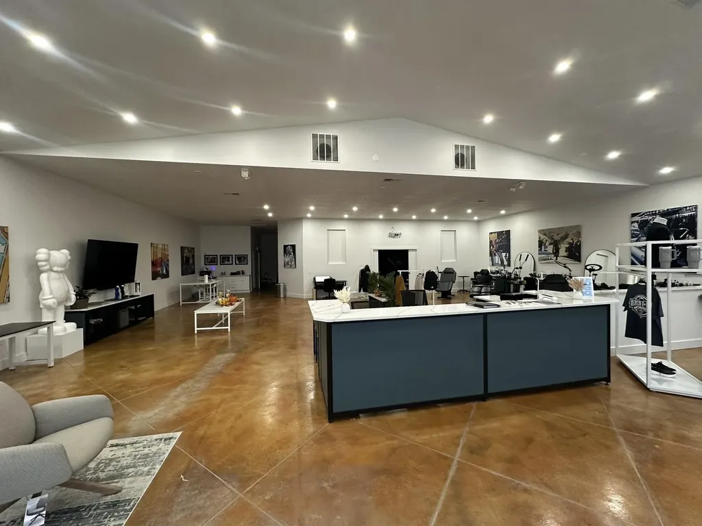 4413 W Kl Avenue Kalamazoo City MI 49007