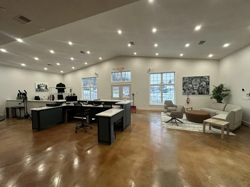 4413 W Kl Avenue Kalamazoo City MI 49007