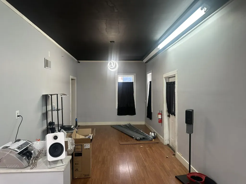 4413 W Kl Avenue Kalamazoo City MI 49007