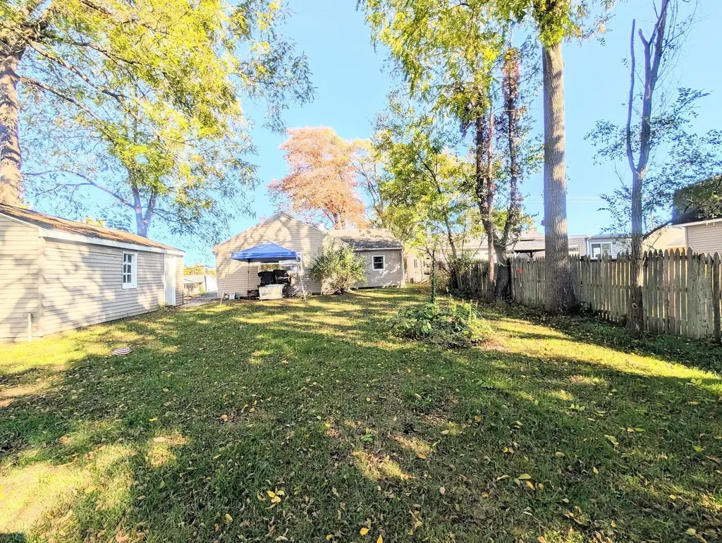582 Riverside Drive Battle Creek City MI 49015