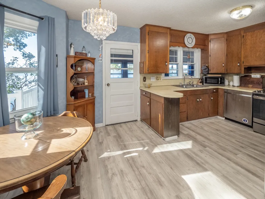 55572 N Fisher Lake Road Park Township MI 49093