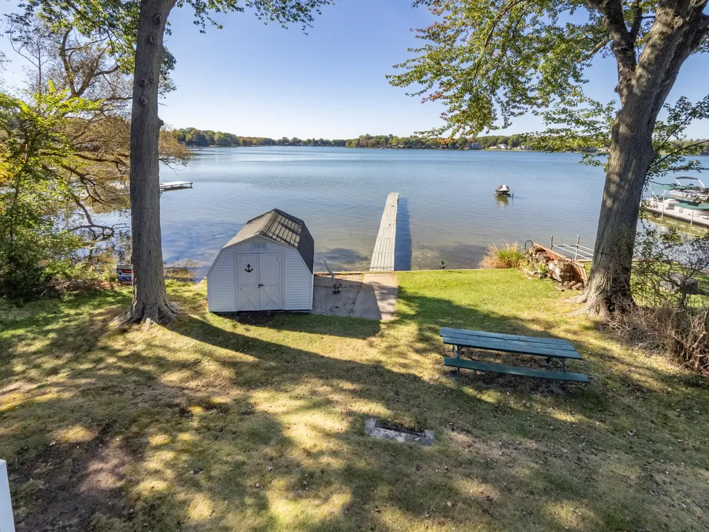 55572 N Fisher Lake Road Park Township MI 49093