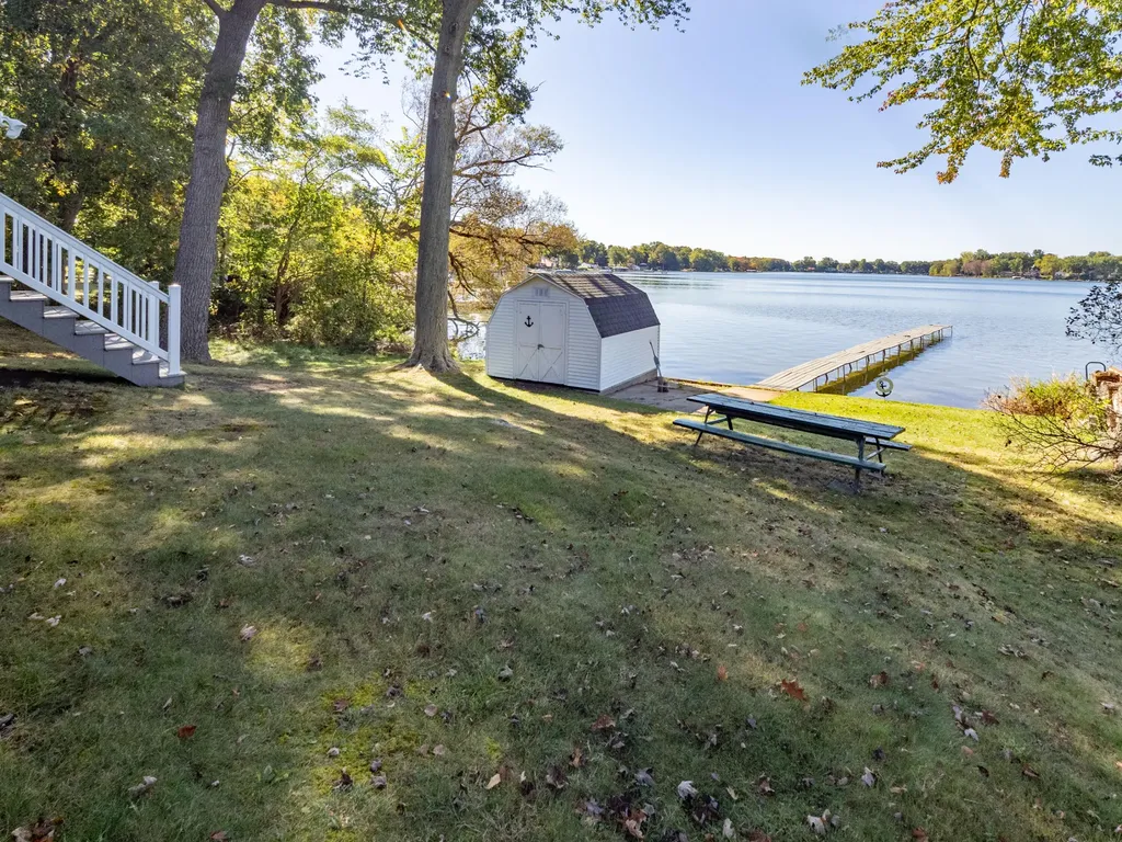 55572 N Fisher Lake Road Park Township MI 49093
