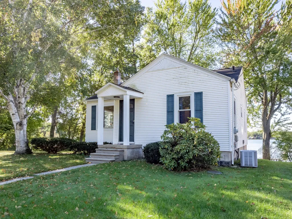 55572 N Fisher Lake Road Park Township MI 49093