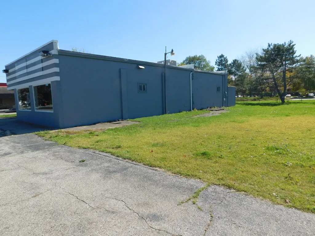 301 W Michigan Avenue Paw Paw Village MI 49079