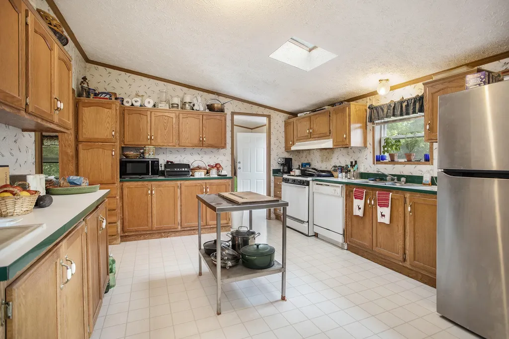 2255 River Road Hastings Charter Township MI 49058