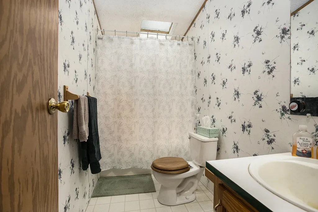 2255 River Road Hastings Charter Township MI 49058
