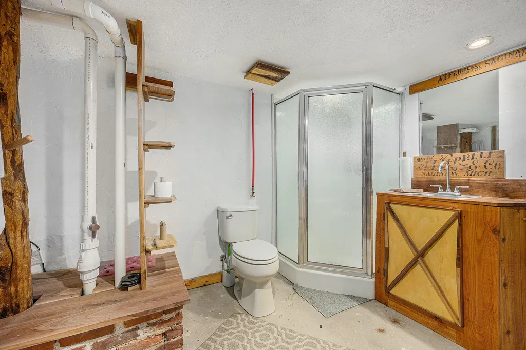 721 E Bridge Street Plainwell City MI 49080