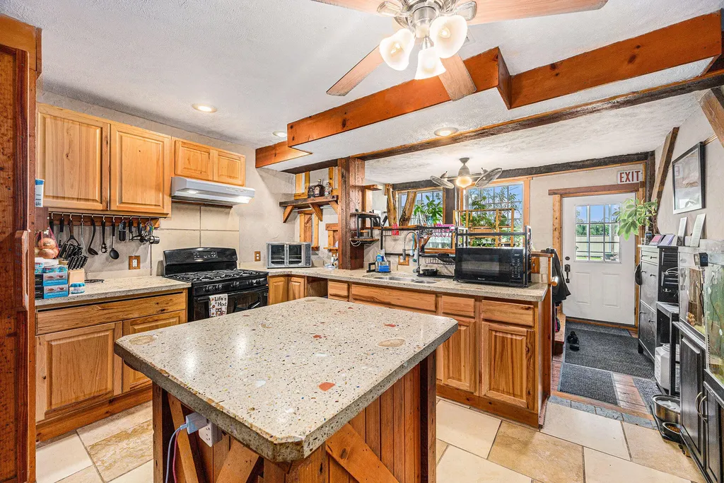 721 E Bridge Street Plainwell City MI 49080