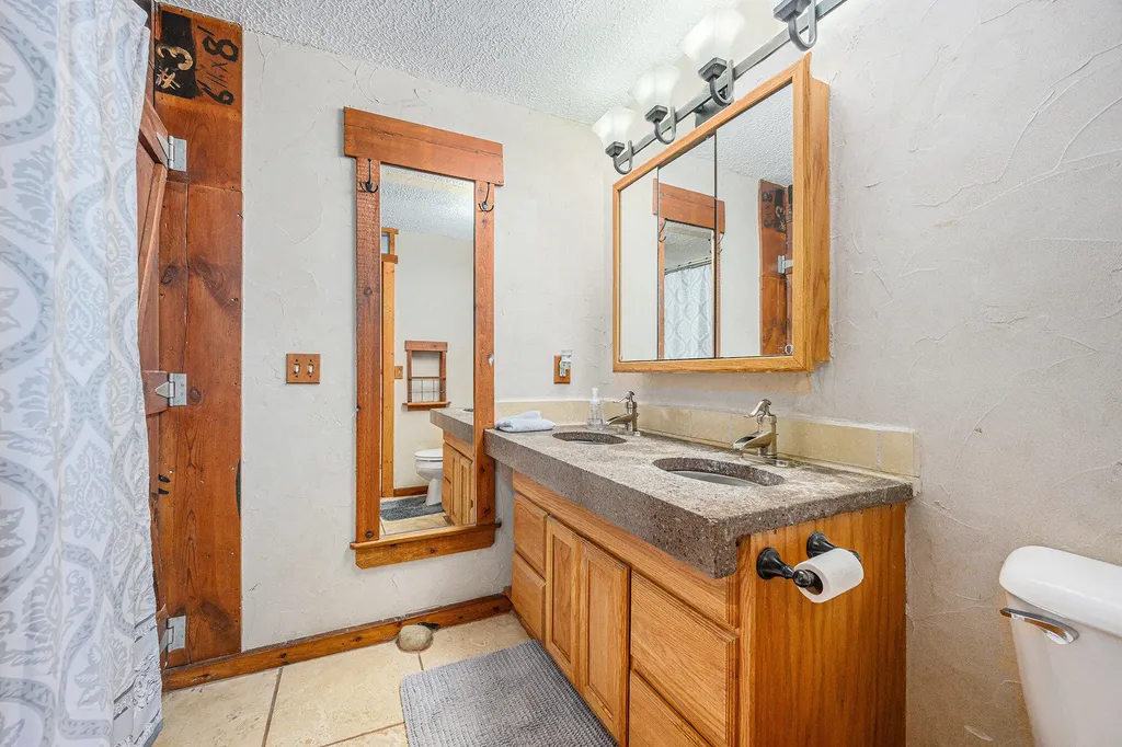 721 E Bridge Street Plainwell City MI 49080