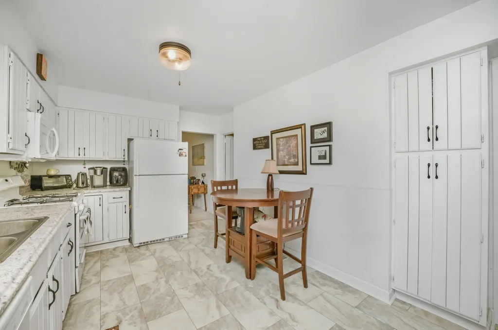 3426 Ash Street Kalamazoo City MI 49001