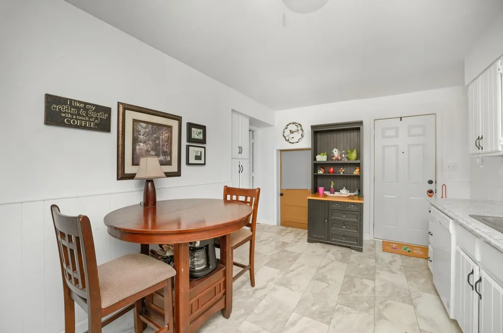 3426 Ash Street Kalamazoo City MI 49001