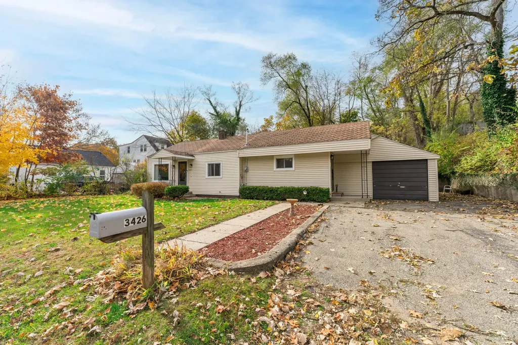 3426 Ash Street Kalamazoo City MI 49001
