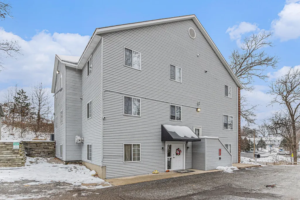 1500 Fraternity Village Drive Kalamazoo City MI 49006