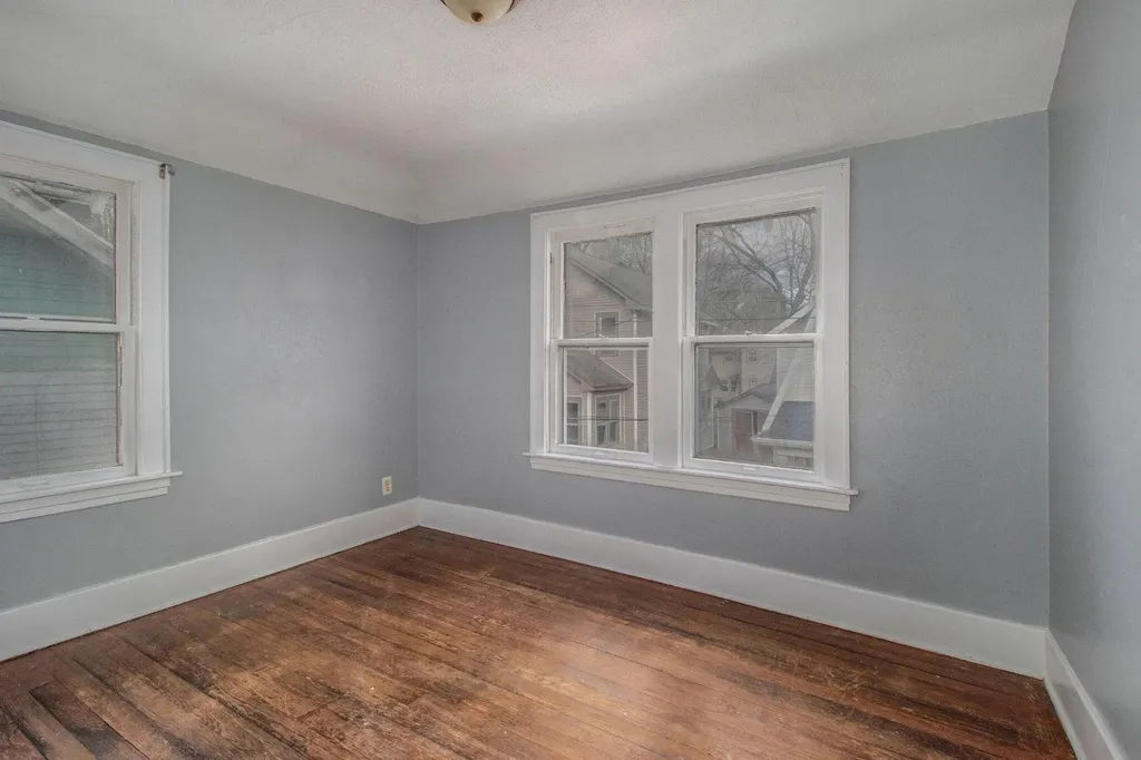 911 W Vine Street Kalamazoo City MI 49008