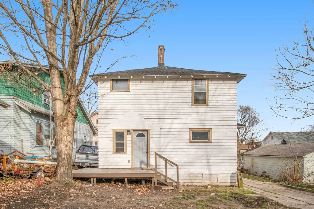 911 W Vine Street Kalamazoo City MI 49008