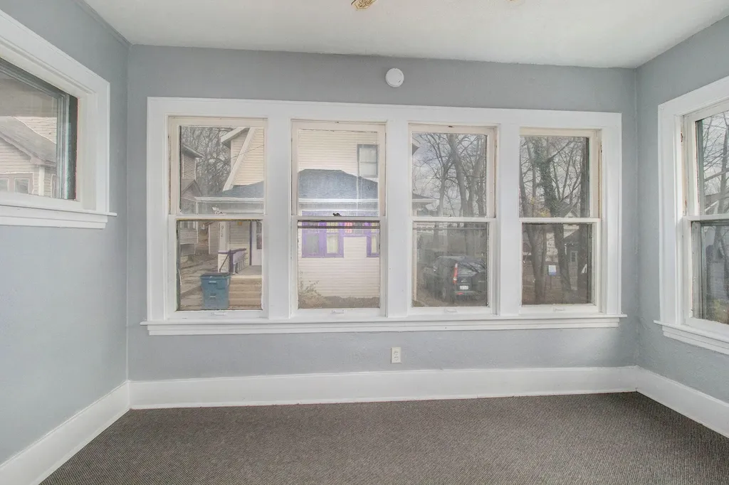 911 W Vine Street Kalamazoo City MI 49008