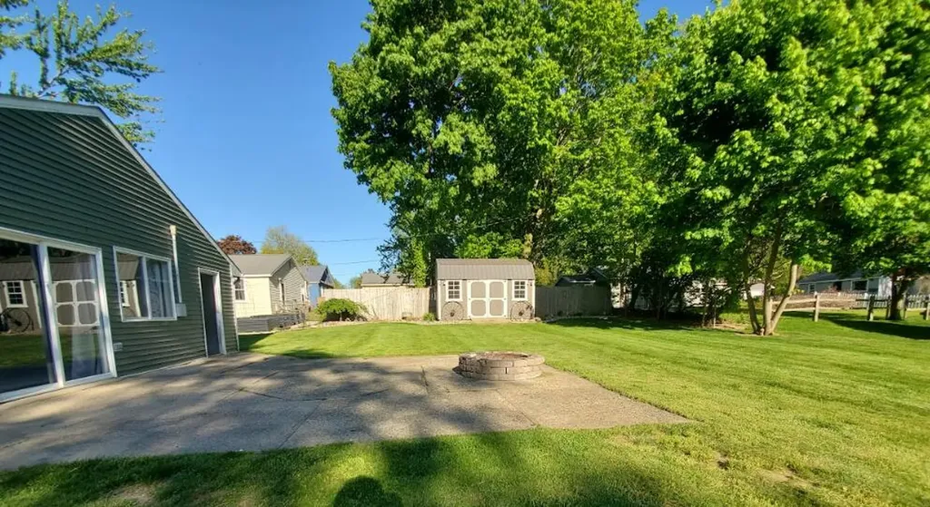 5037 2nd Street Hope Township MI 49046