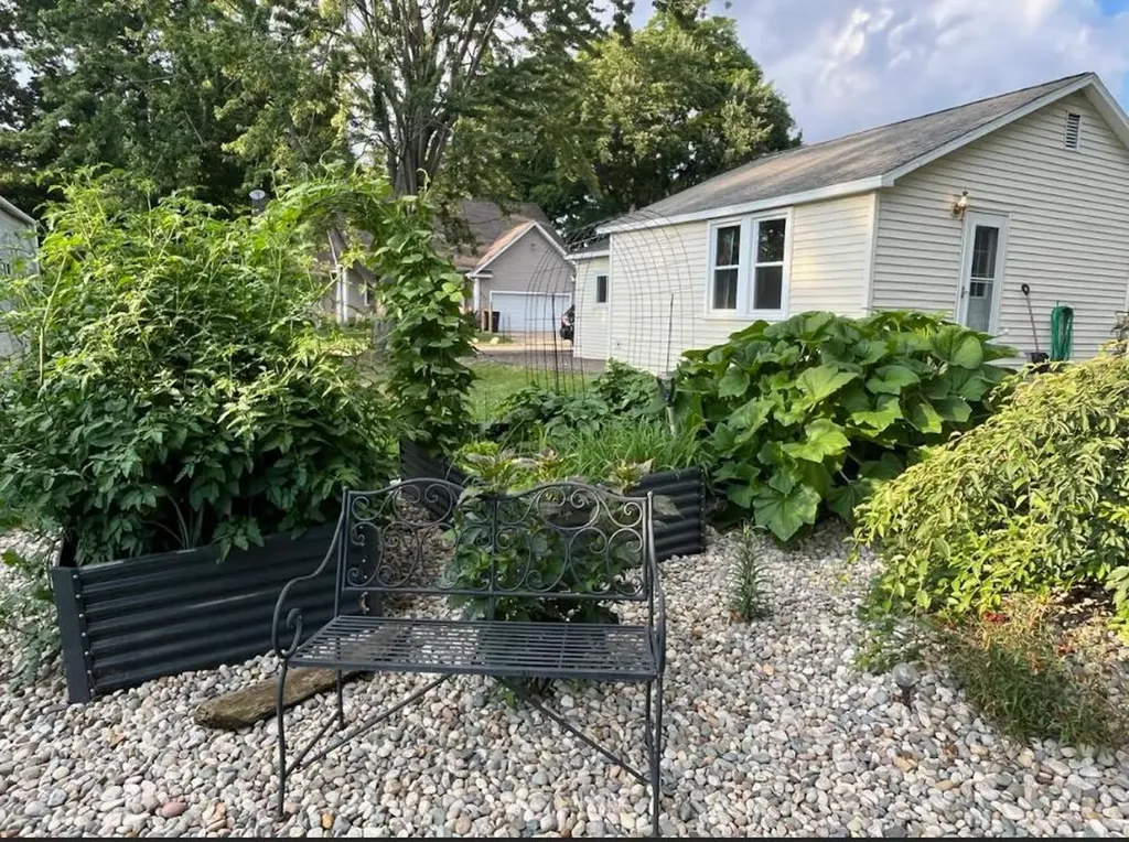 5037 2nd Street Hope Township MI 49046