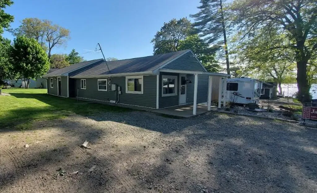 5037 2nd Street Hope Township MI 49046