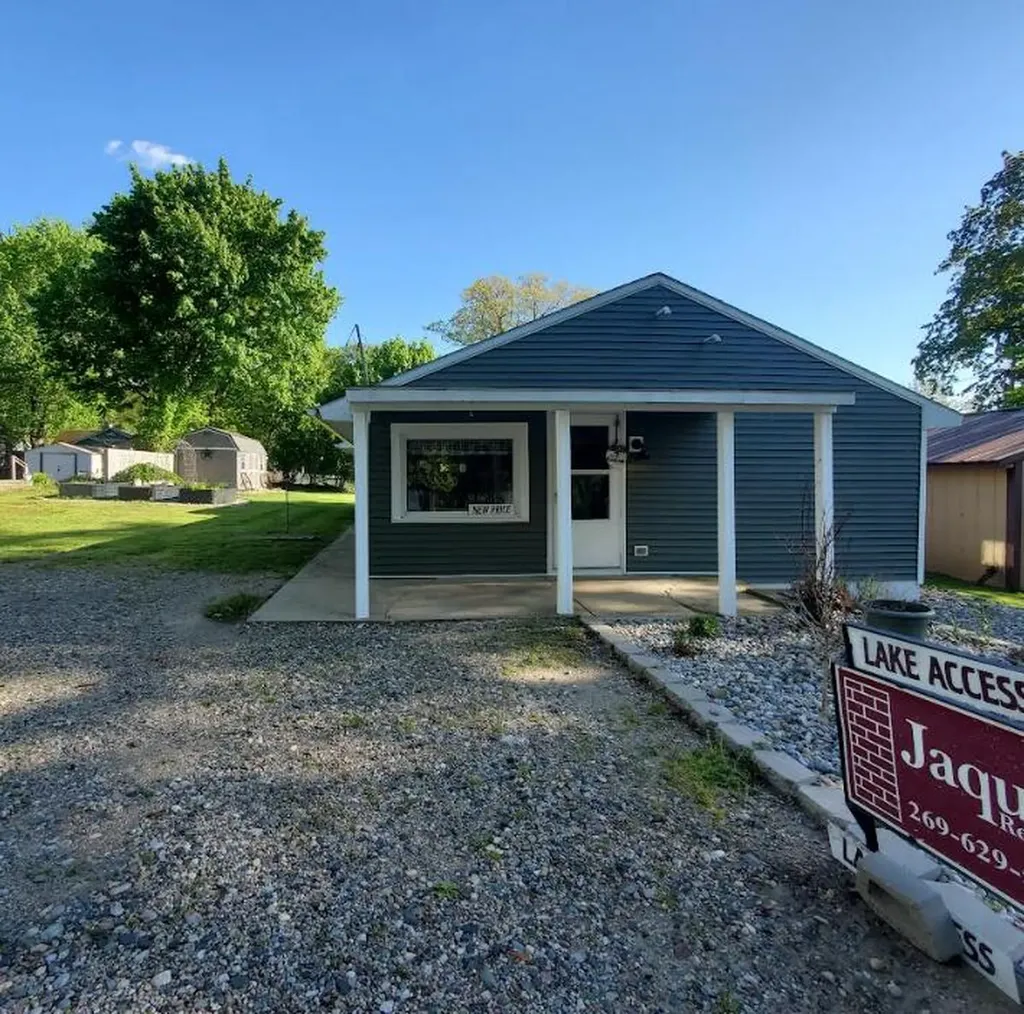 5037 2nd Street Hope Township MI 49046
