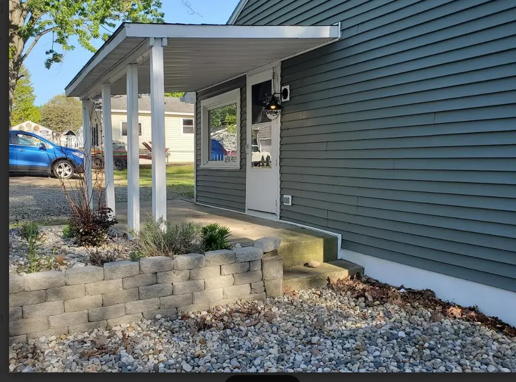 5037 2nd Street Hope Township MI 49046