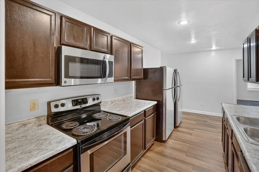 1203 Euclid Avenue Kalamazoo City MI 49006