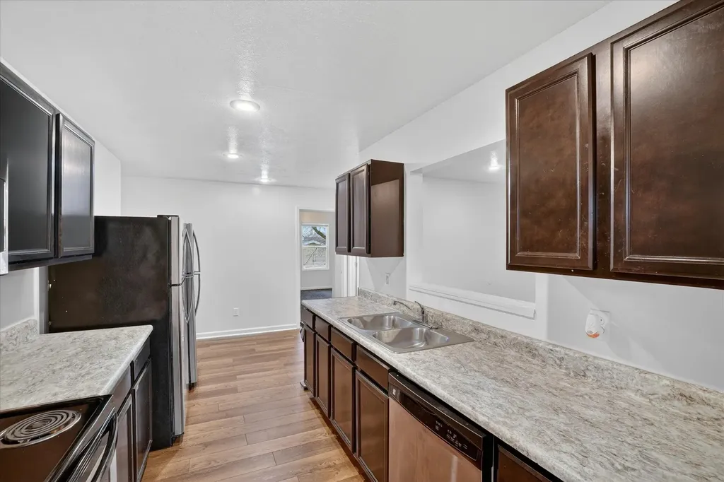 1203 Euclid Avenue Kalamazoo City MI 49006