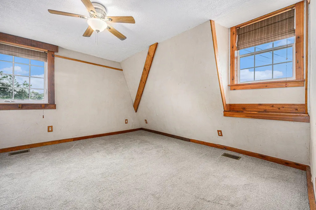721 E Bridge Street Plainwell City MI 49080