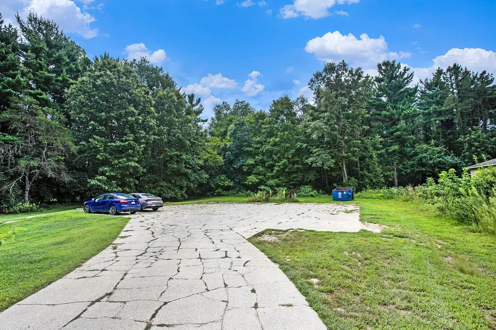 23753 Red Arrow Highway Antwerp Township MI 49071