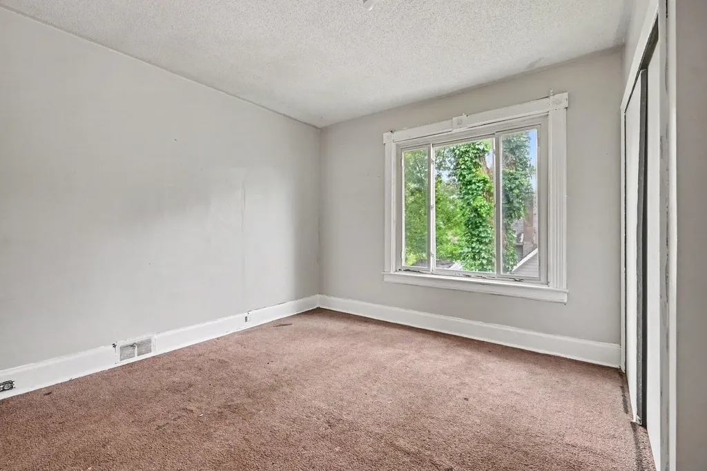 1110 Hotop Avenue Kalamazoo City MI 49048