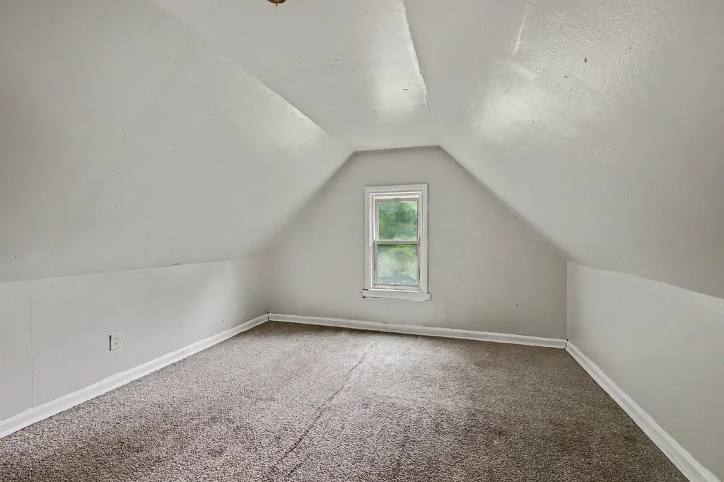 1110 Hotop Avenue Kalamazoo City MI 49048
