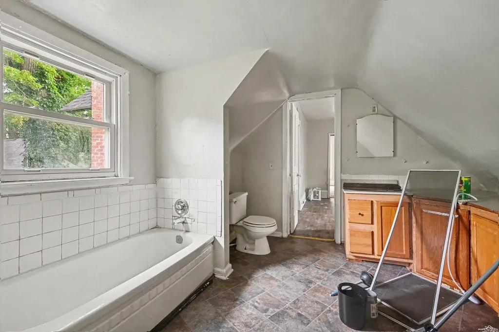 1110 Hotop Avenue Kalamazoo City MI 49048