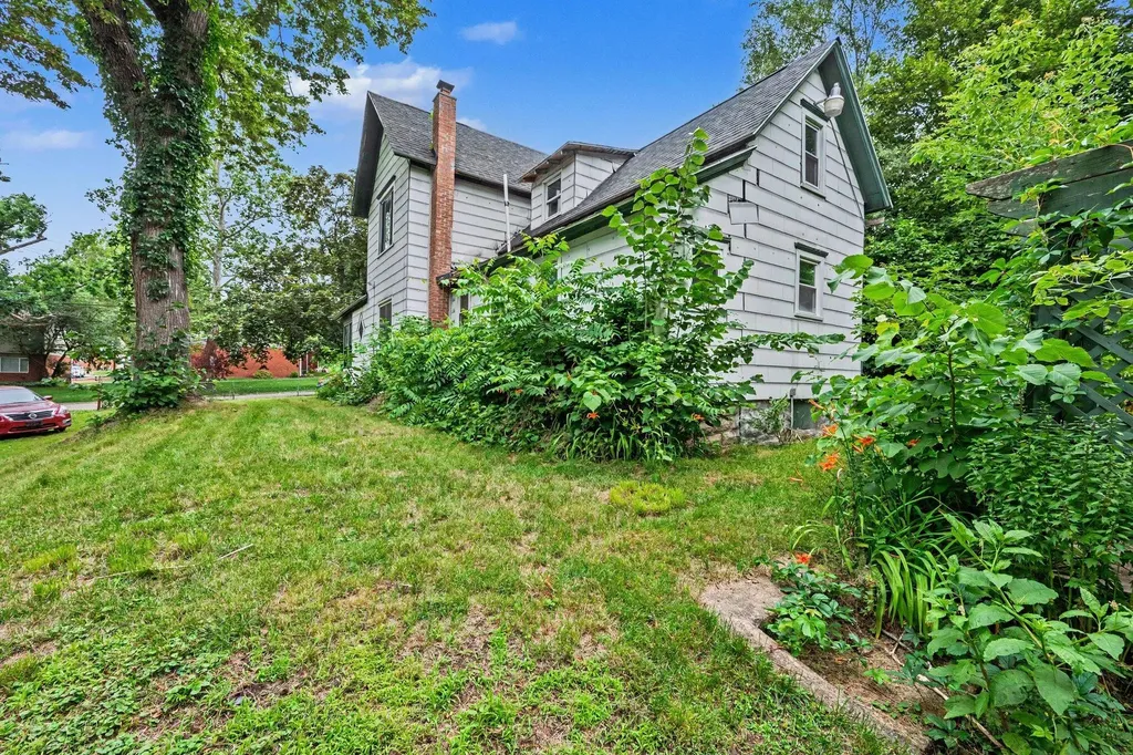 1110 Hotop Avenue Kalamazoo City MI 49048