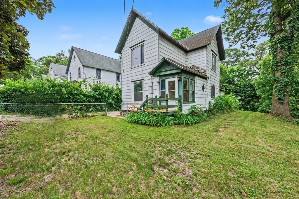 1110 Hotop Avenue Kalamazoo City MI 49048