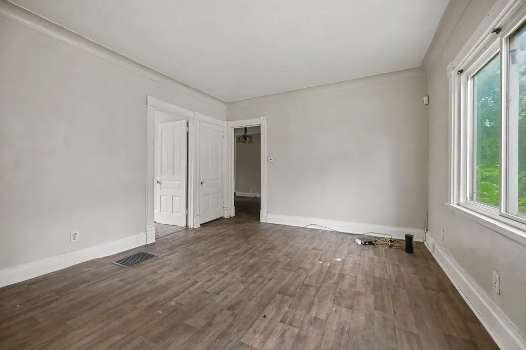1110 Hotop Avenue Kalamazoo City MI 49048