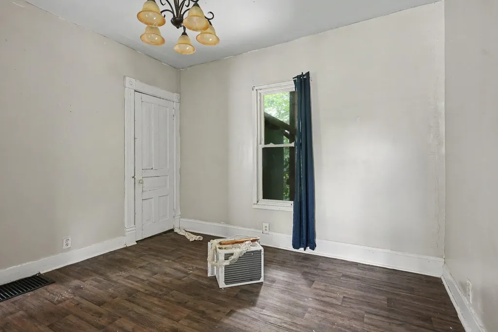1110 Hotop Avenue Kalamazoo City MI 49048