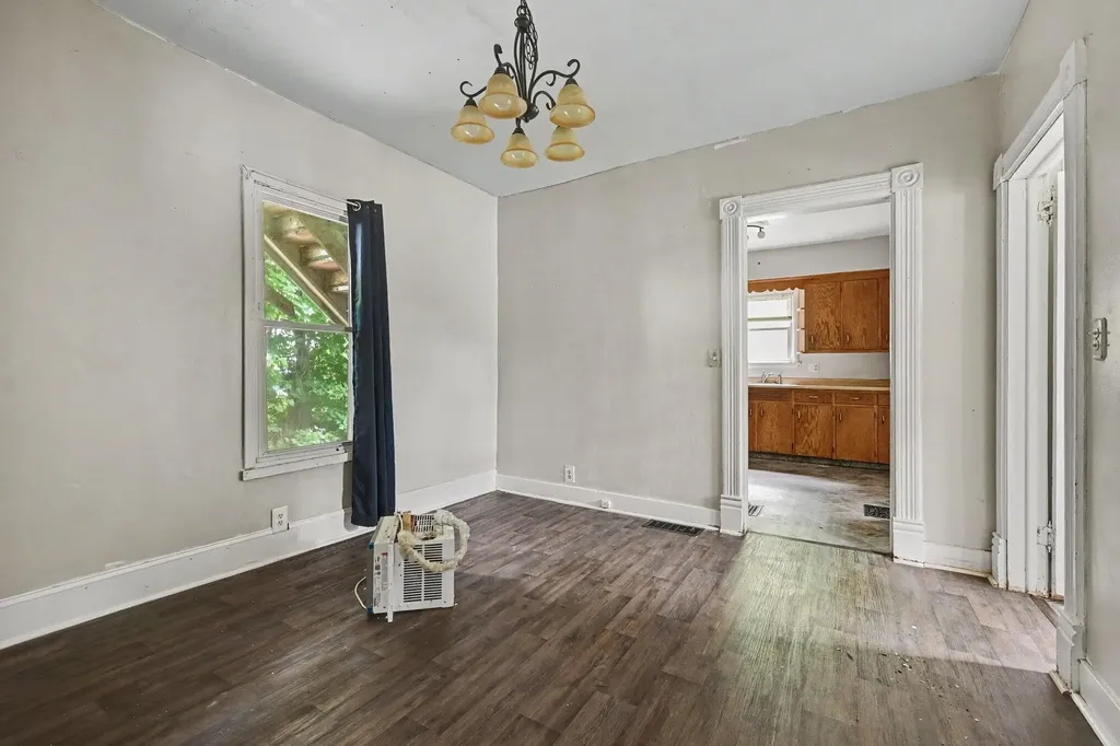 1110 Hotop Avenue Kalamazoo City MI 49048