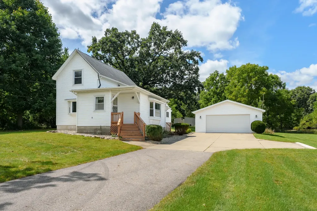 13661 6 1/2 Mile Road Emmett Charter Township MI 49014
