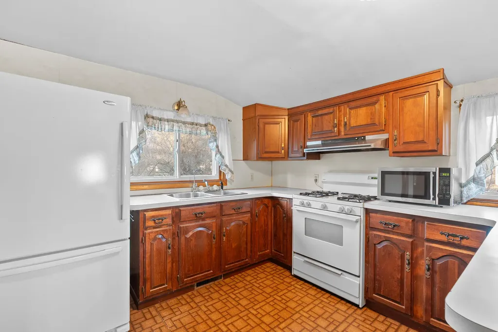 13661 6 1/2 Mile Road Emmett Charter Township MI 49014