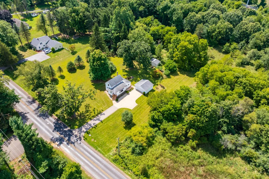 13661 6 1/2 Mile Road Emmett Charter Township MI 49014