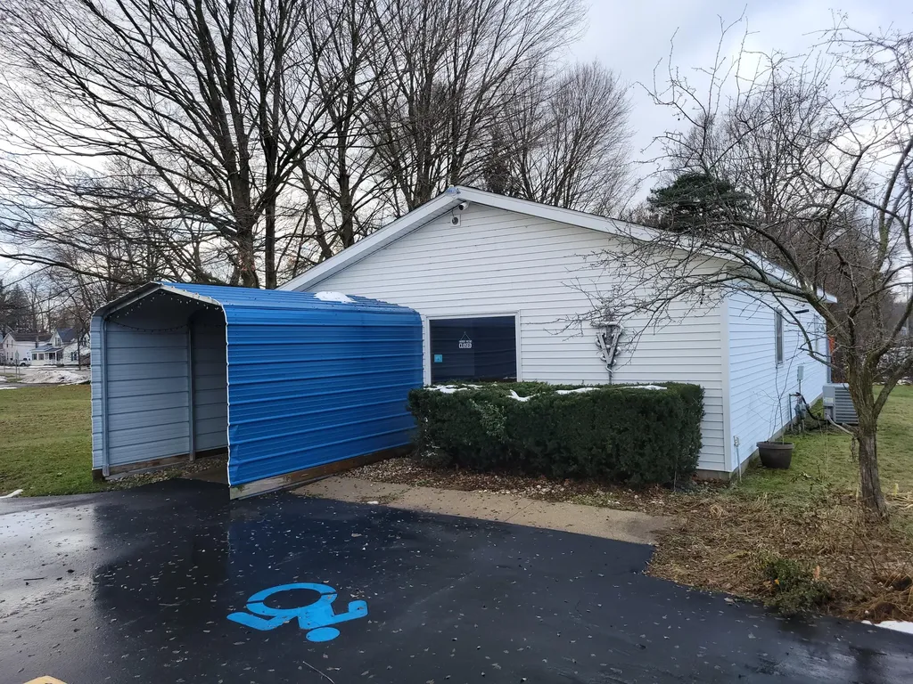 109 N State Street Gobles City MI 49055