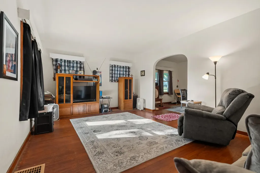 736 S Grove Street Barry Township MI 49046