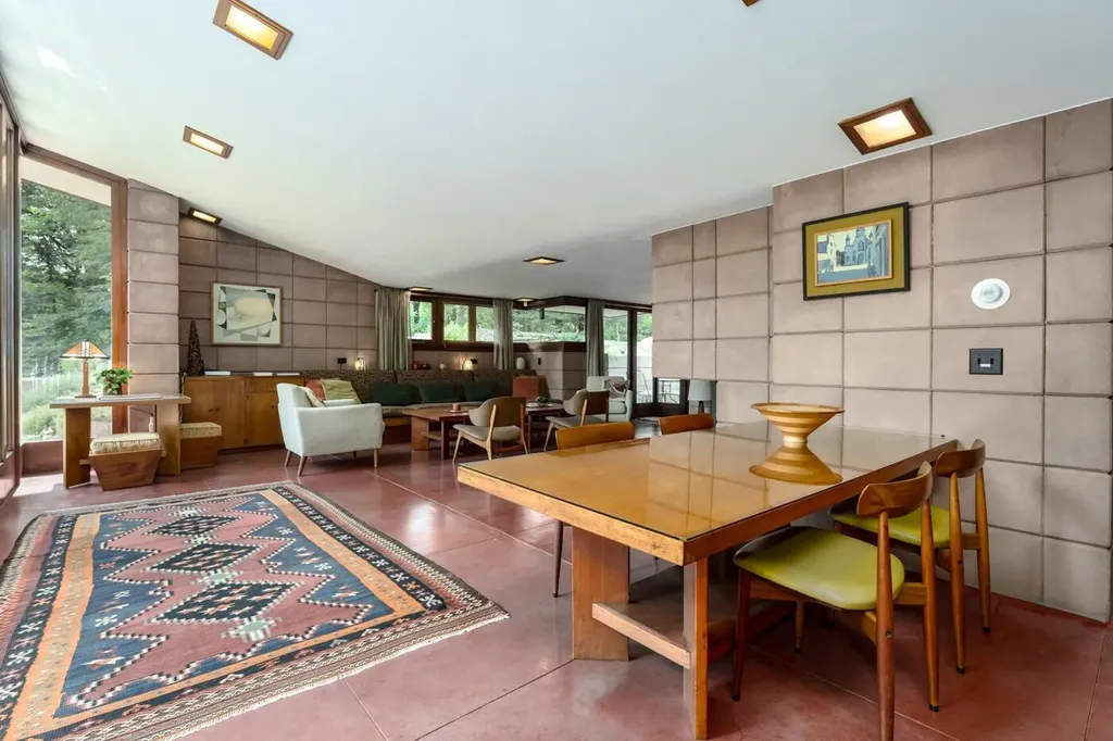 11090 Hawthorne Drive Charleston Township MI 49053