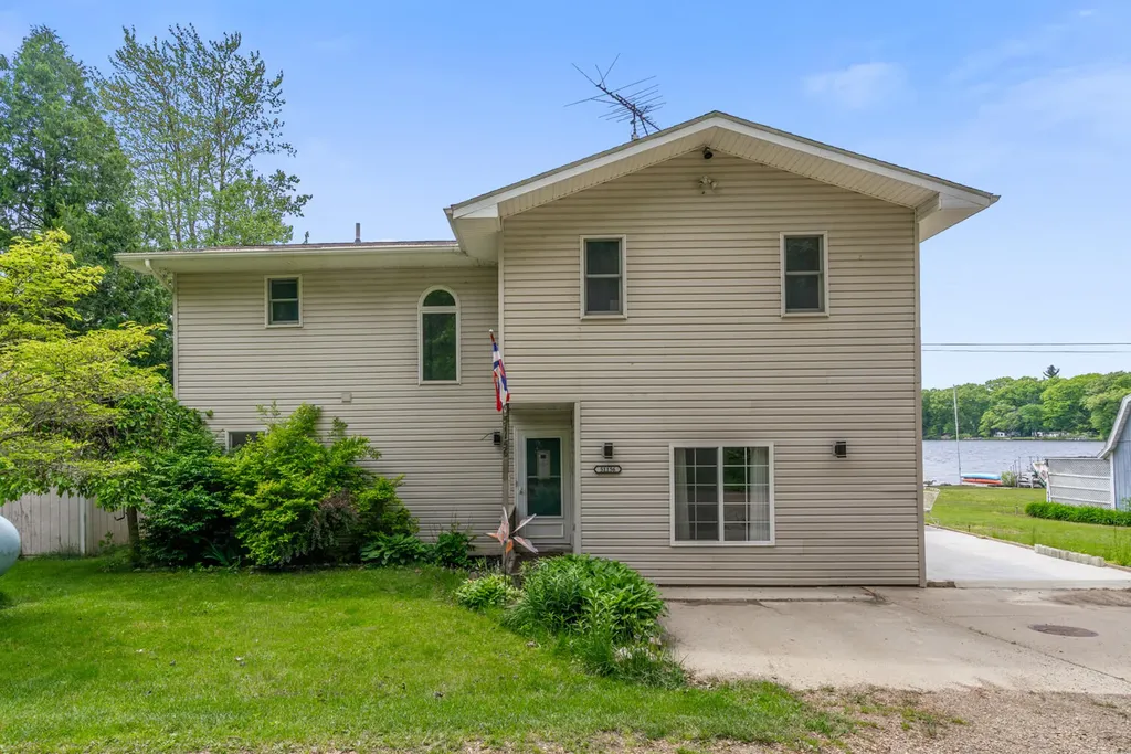 51156 Maple Road Marcellus Township MI 49067