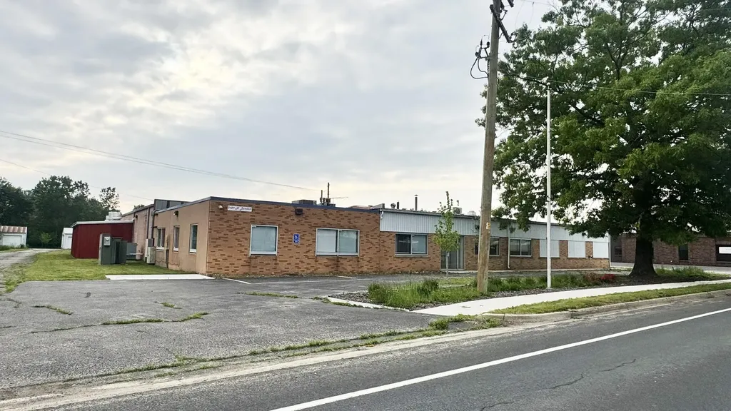 2429 N Burdick Street Kalamazoo Charter Township MI 49007
