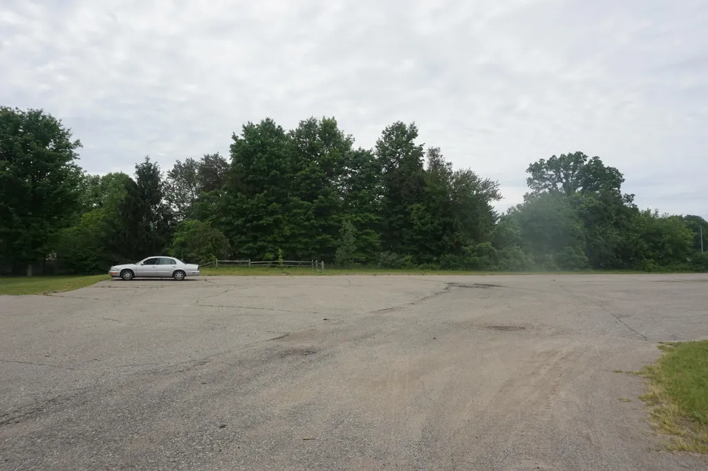 23913 Red Arrow Highway Antwerp Township MI 49071