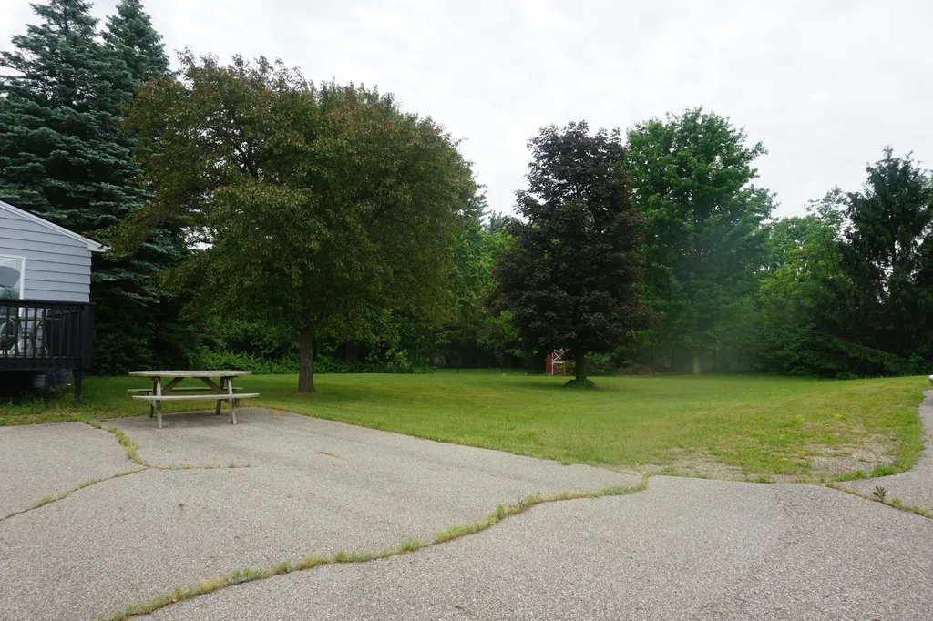 23913 Red Arrow Highway Antwerp Township MI 49071