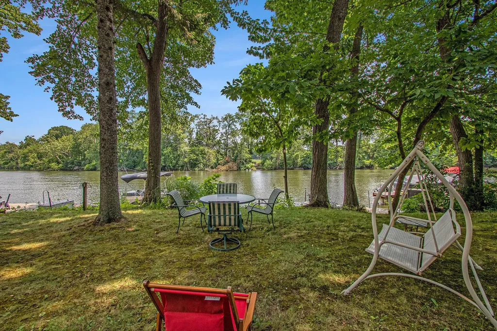 14931 Bachelor Island Buchanan Township MI 49107